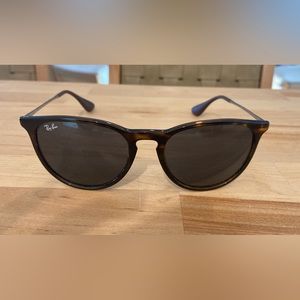 Ray-BAN Erika glasses